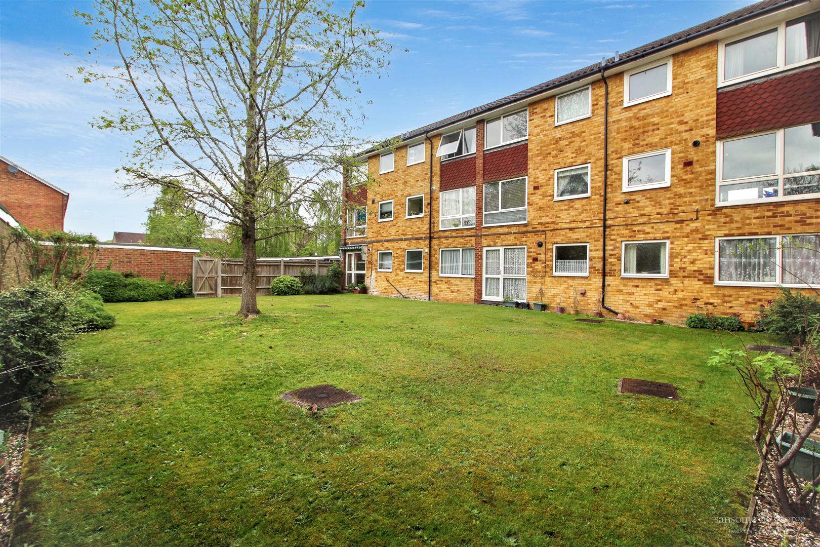 Liebenrood Road, Reading